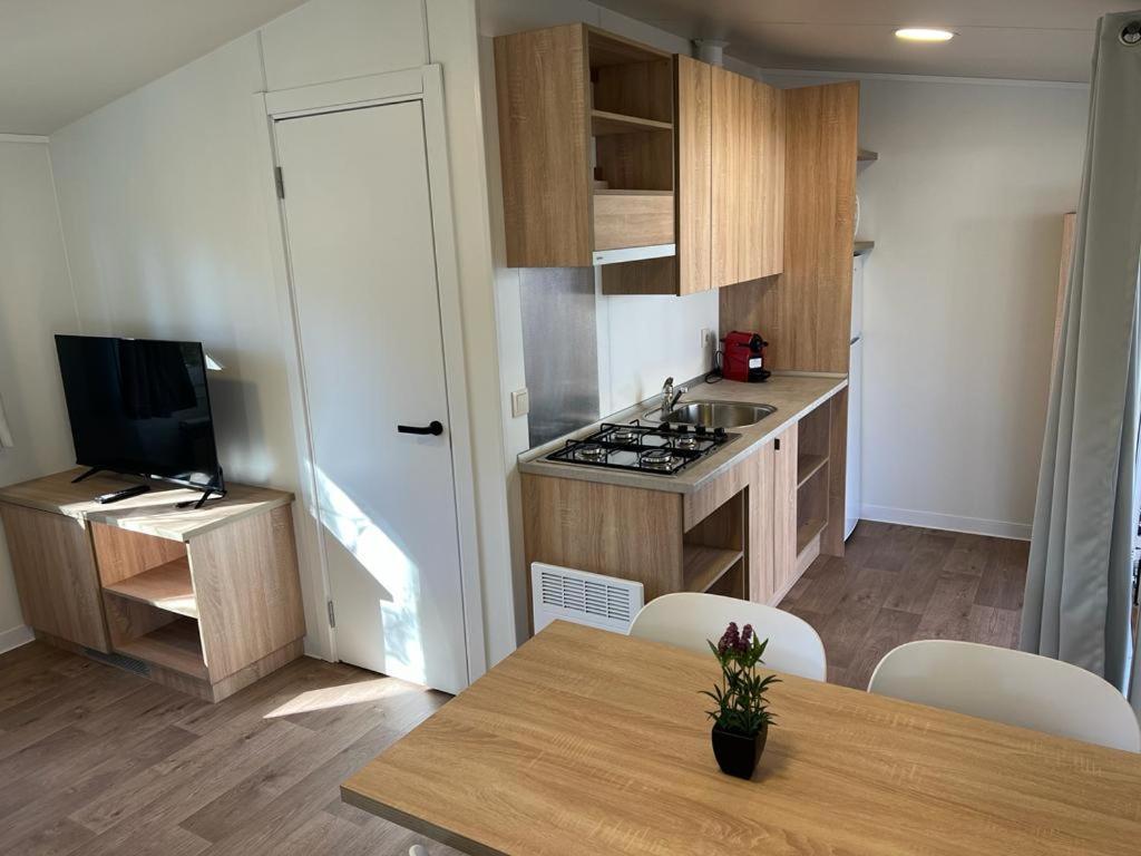 Bungalows & Albergue La Playa Логроньо Екстериор снимка
