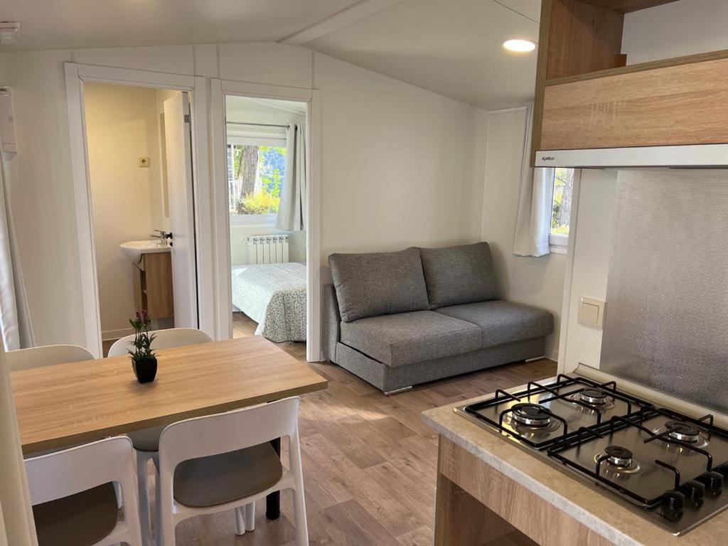 Bungalows & Albergue La Playa Логроньо Екстериор снимка