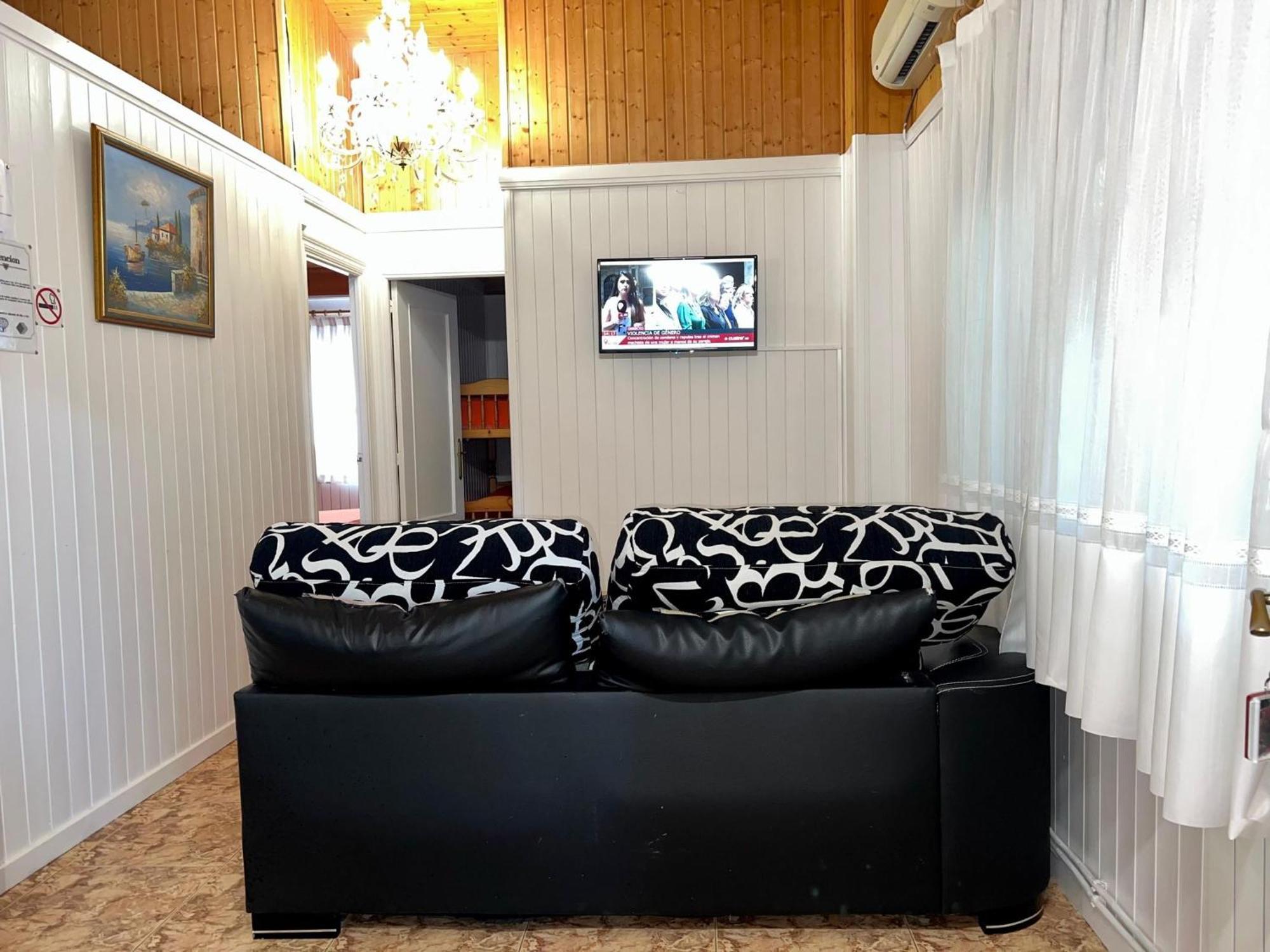 Bungalows & Albergue La Playa Логроньо Екстериор снимка