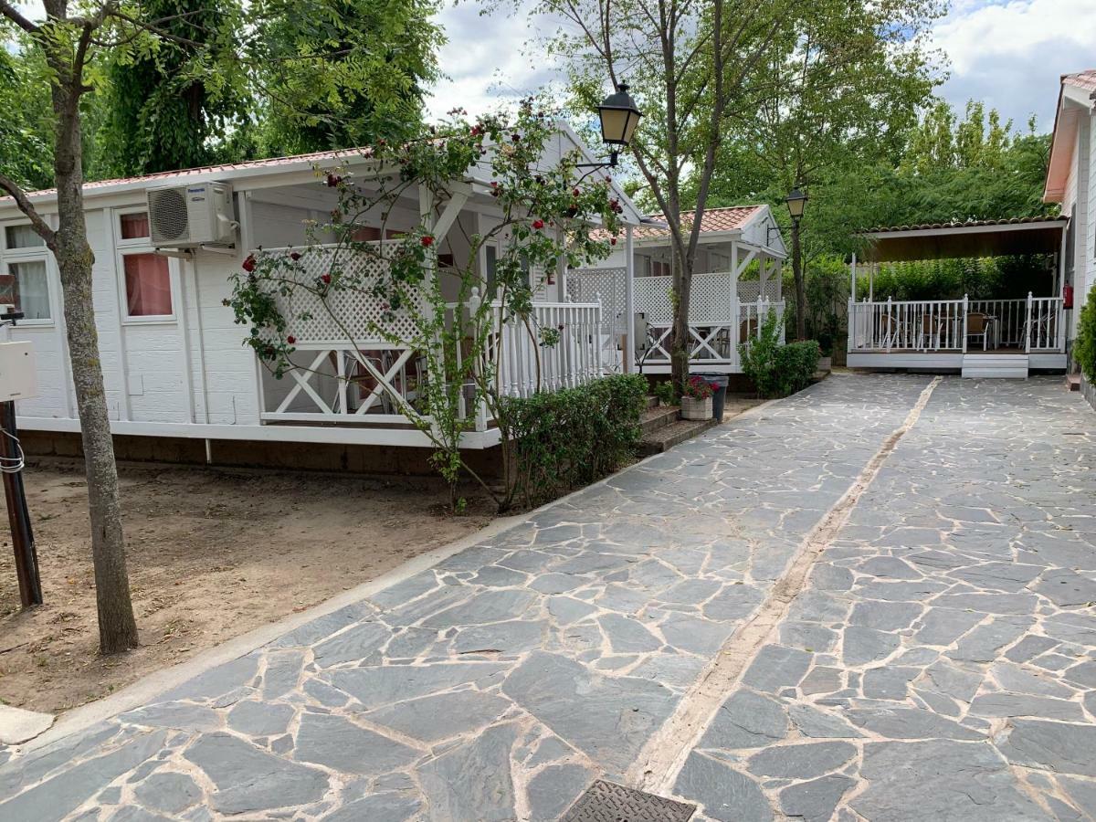 Bungalows & Albergue La Playa Логроньо Екстериор снимка
